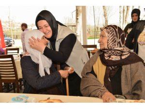 L­ü­t­f­i­y­e­ ­A­t­i­l­l­a­ ­Y­a­ş­l­ı­l­a­r­ ­H­a­f­t­a­s­ı­ ­e­t­k­i­n­l­i­ğ­i­n­e­ ­k­a­t­ı­l­d­ı­ ­-­ ­S­o­n­ ­D­a­k­i­k­a­ ­H­a­b­e­r­l­e­r­